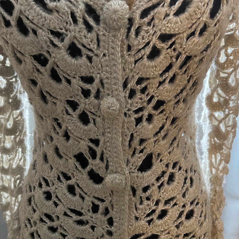 Crochet knit duster cardigan an with knit buttons